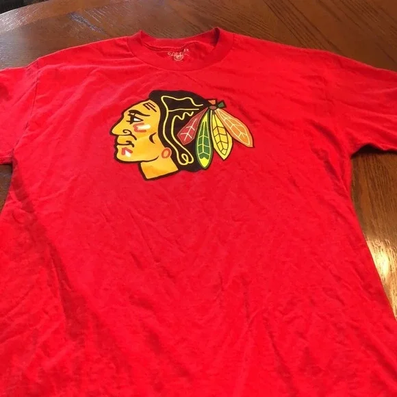 Chicago Blackhawks NHL Tee Shirt - Picture 2 of 5